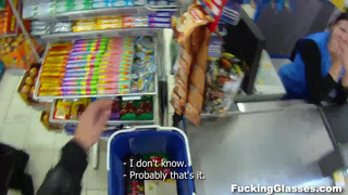 Дрочит рукой - секс видео онлайн