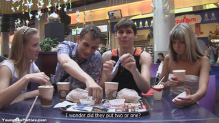 Групповое порно - секс видео онлайн