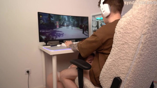 Упругие сиськи - секс видео онлайн