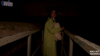 Порно на публике - секс видео онлайн